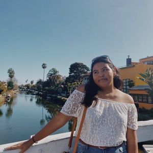 Meet your Posher, Jasmine